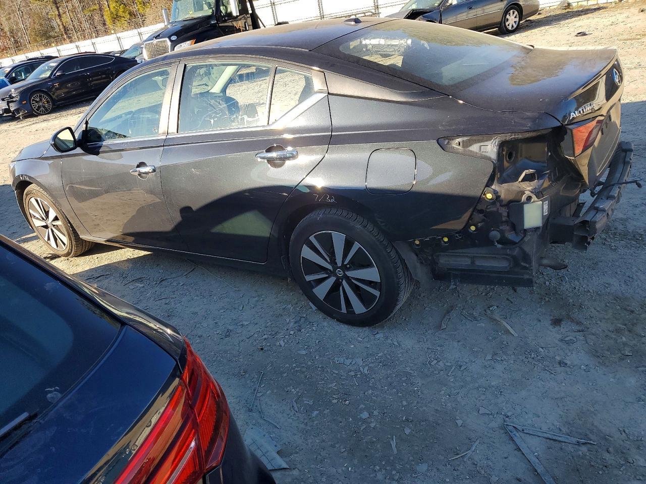 2022 Nissan Altima sv