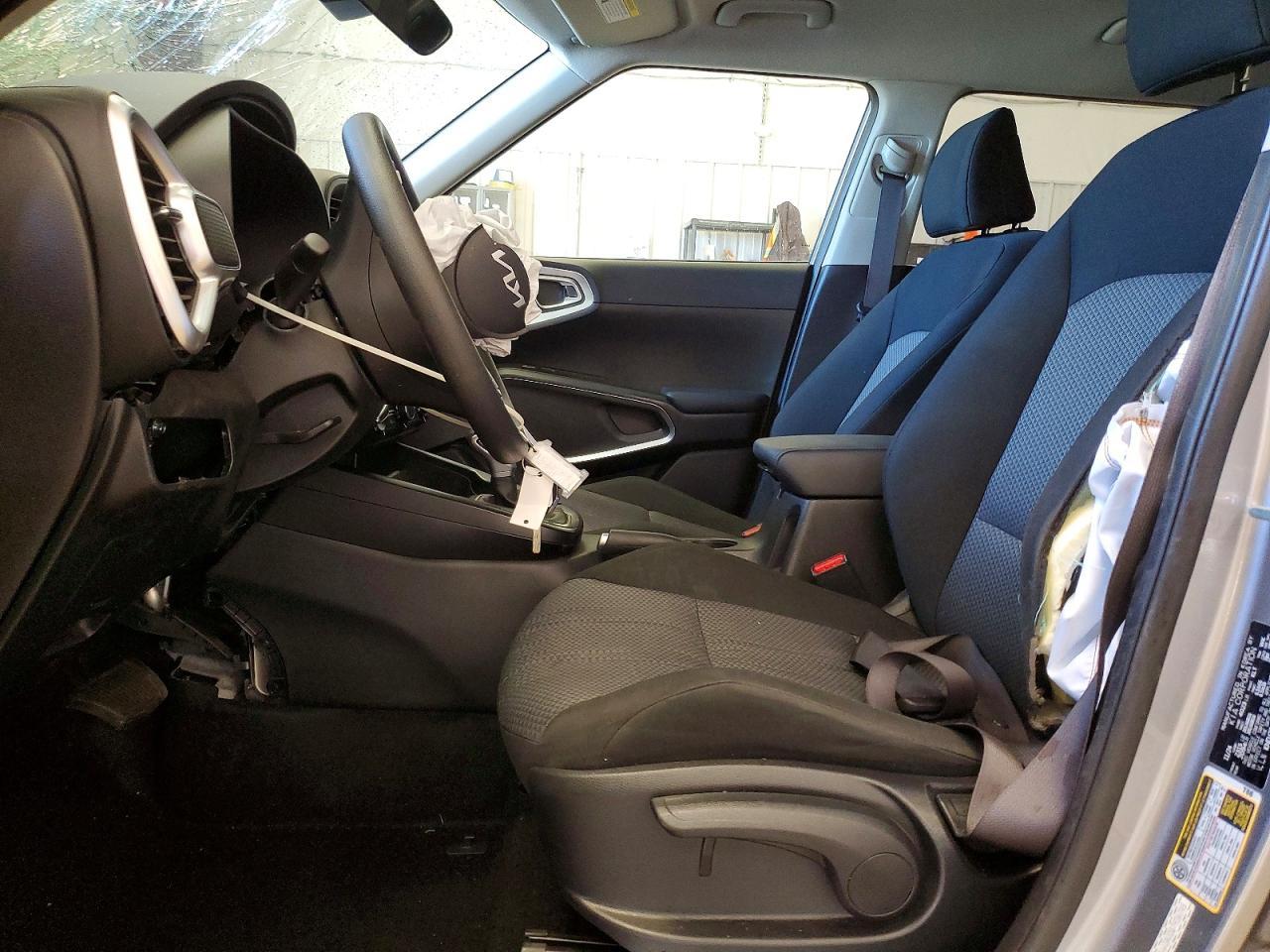 2025 KIA Soul lx