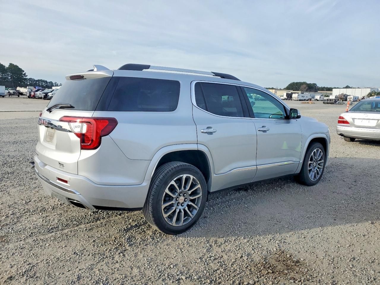 2020 GMC Acadia Denali