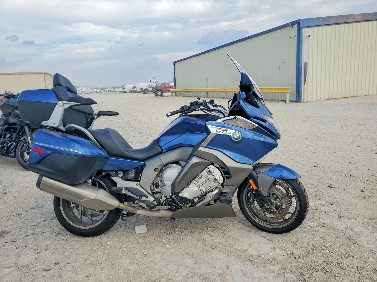 2022 BMW K1600 GTL