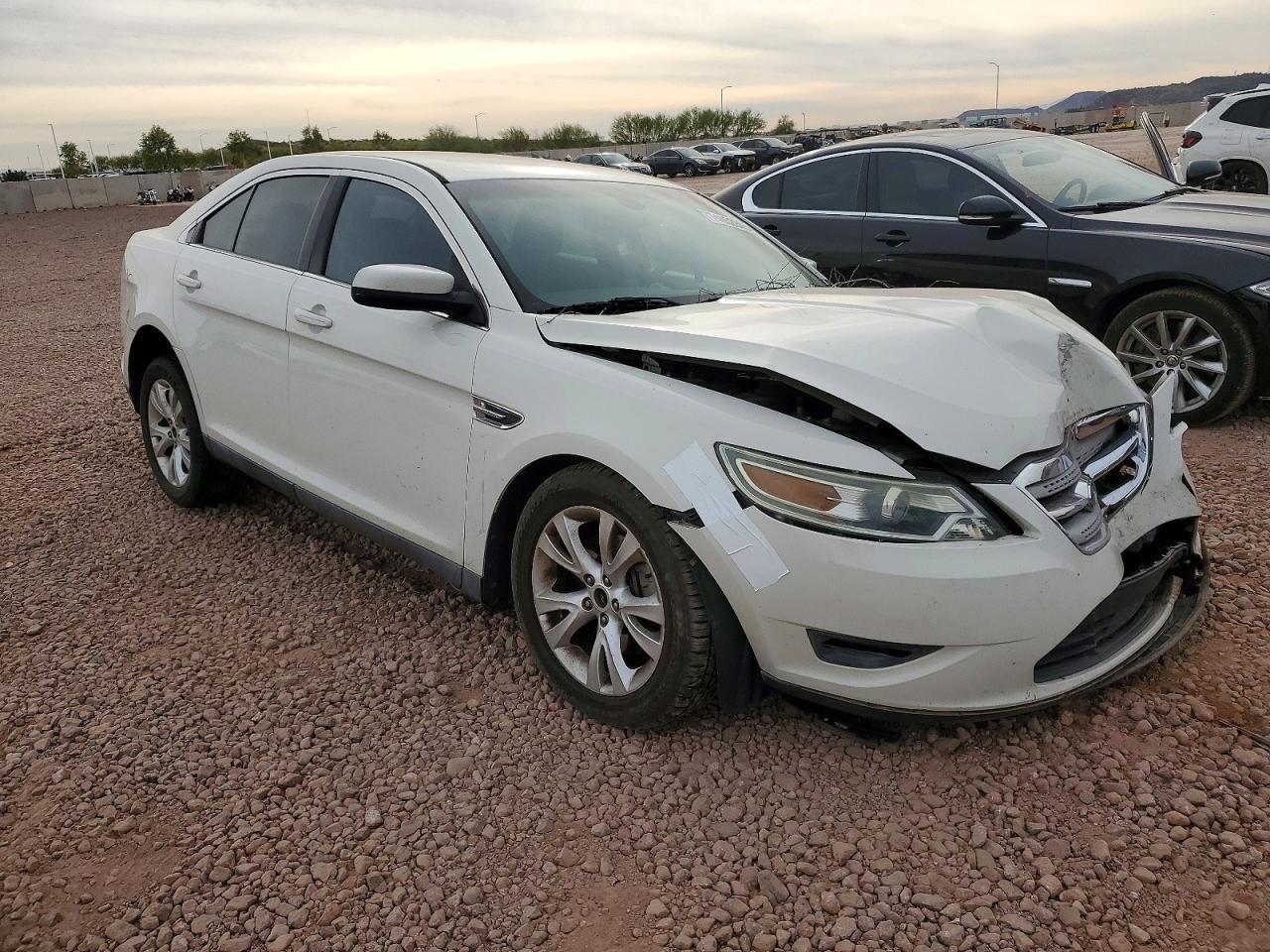 2010 Ford Taurus sel