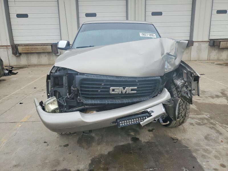 2001 GMC New Sierra C1500