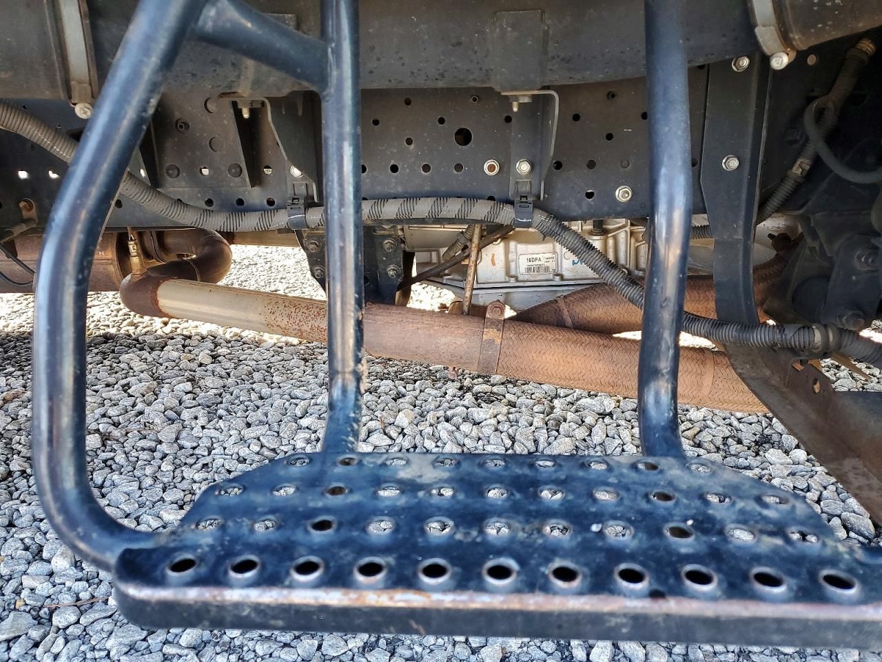 2019 Isuzu NPR HD BOX Truck