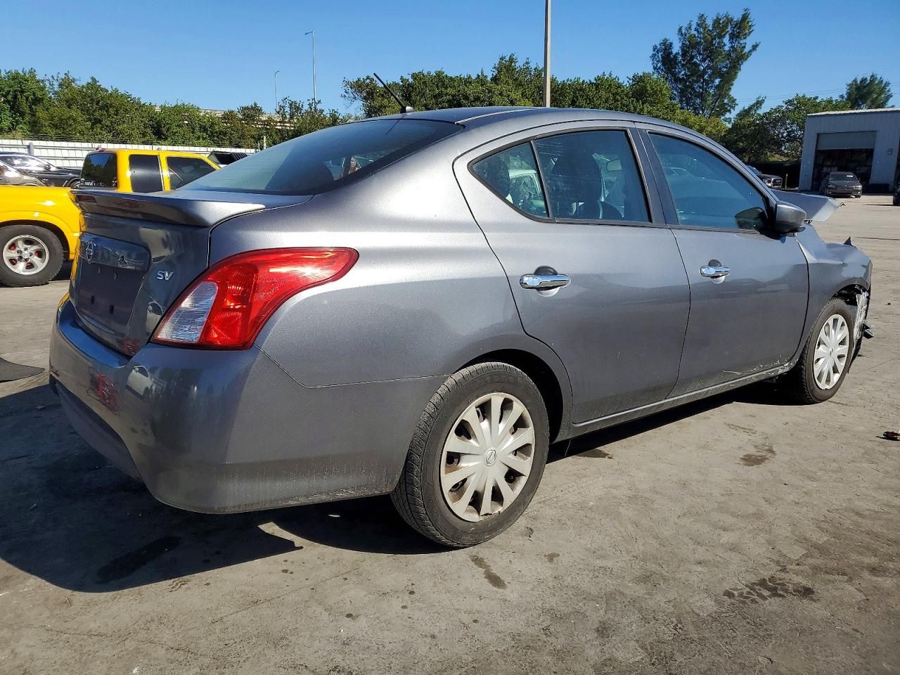 2019 Nissan Versa s