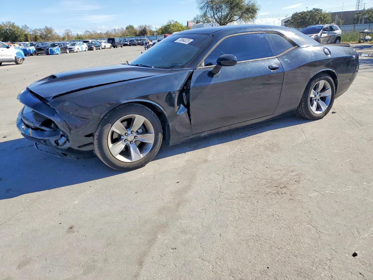 2016 Dodge Challenger sxt