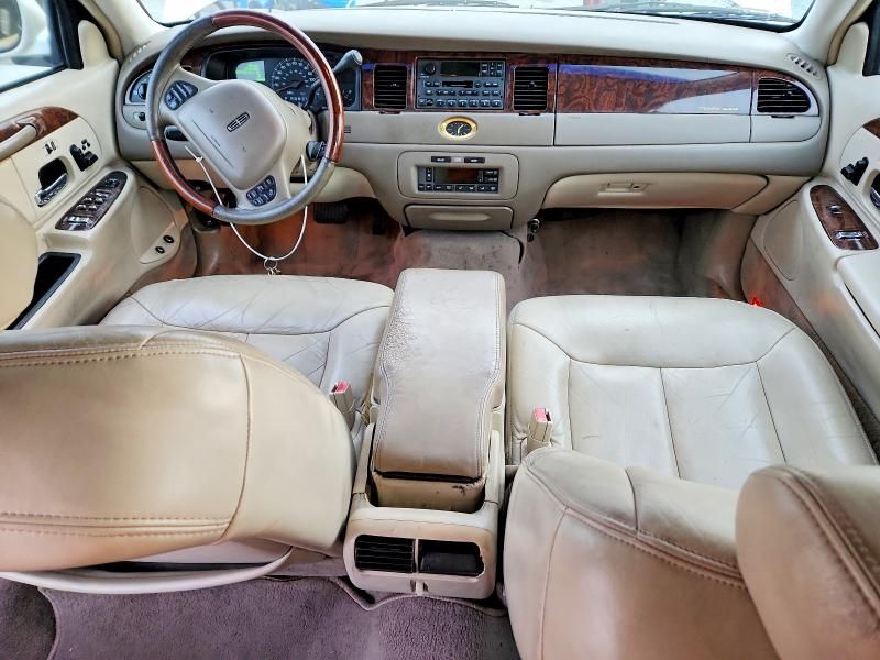 2001 Lincoln Town car Cartier l