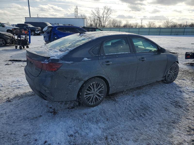 2023 KIA Forte gt Line
