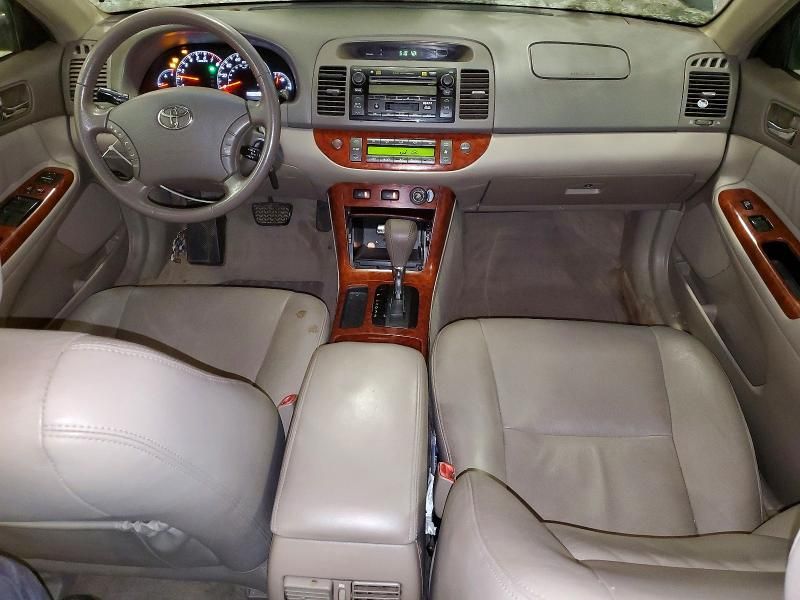2005 Toyota Camry le