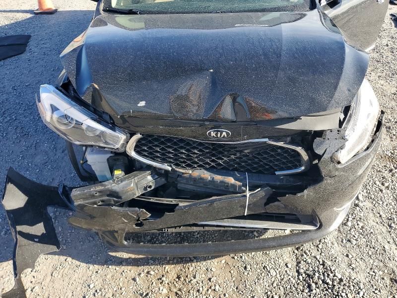 2016 KIA Cadenza Luxury