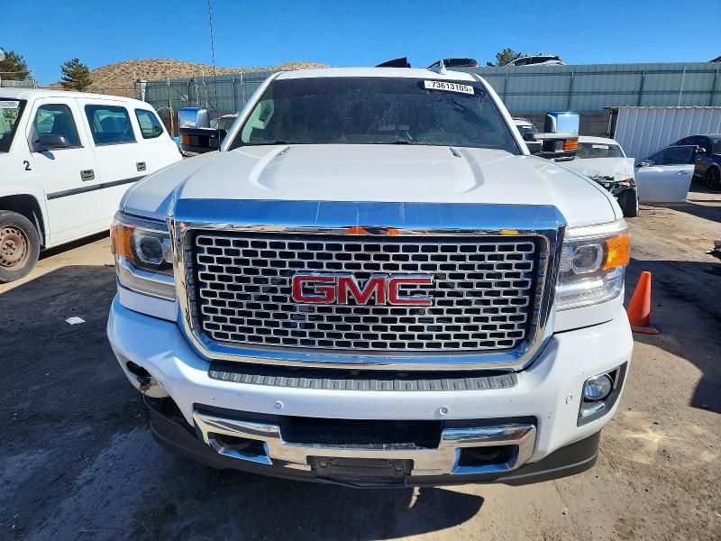 2015 GMC Sierra K2500 Denali