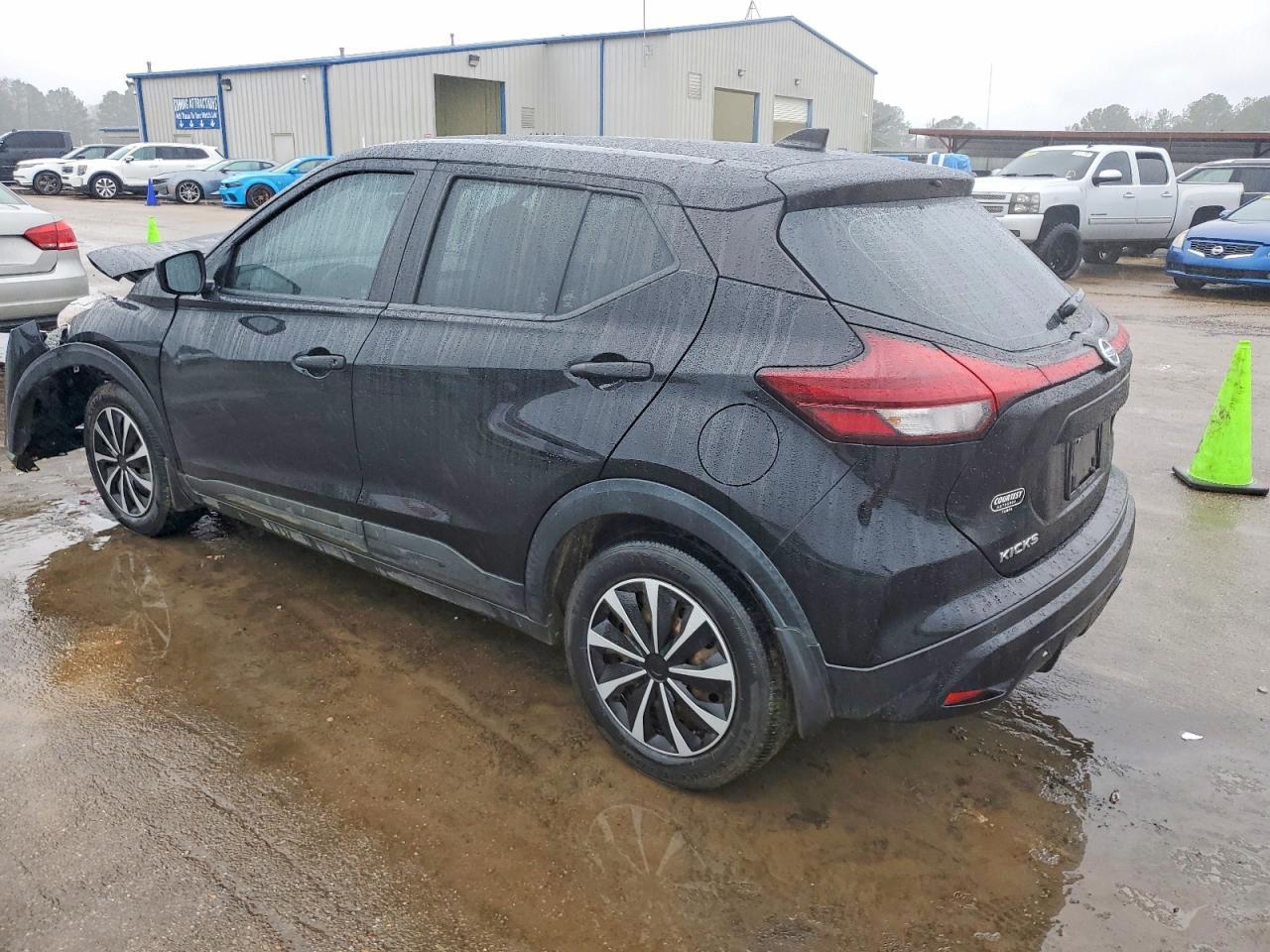 2021 Nissan Kicks s