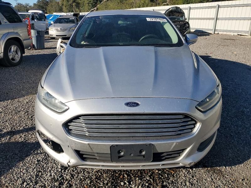 2016 Ford Fusion se