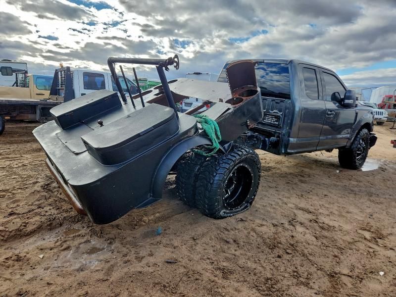 2019 Ford F350 Flatbed Truck