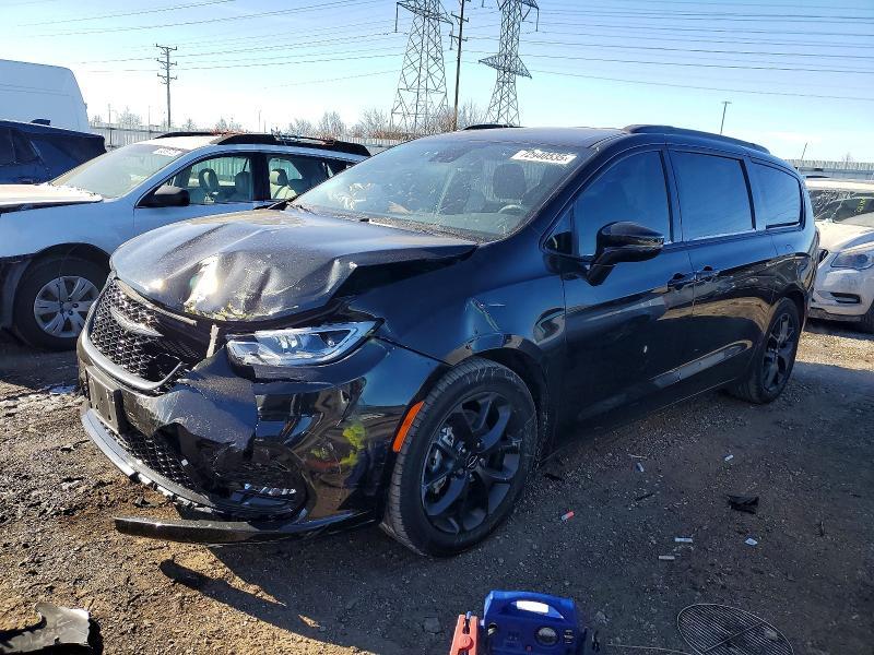 2021 Chrysler Pacifica Touring