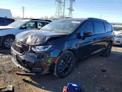 Salvage Trucks for sale at auction: 2021 Chrysler Pacifica Touring