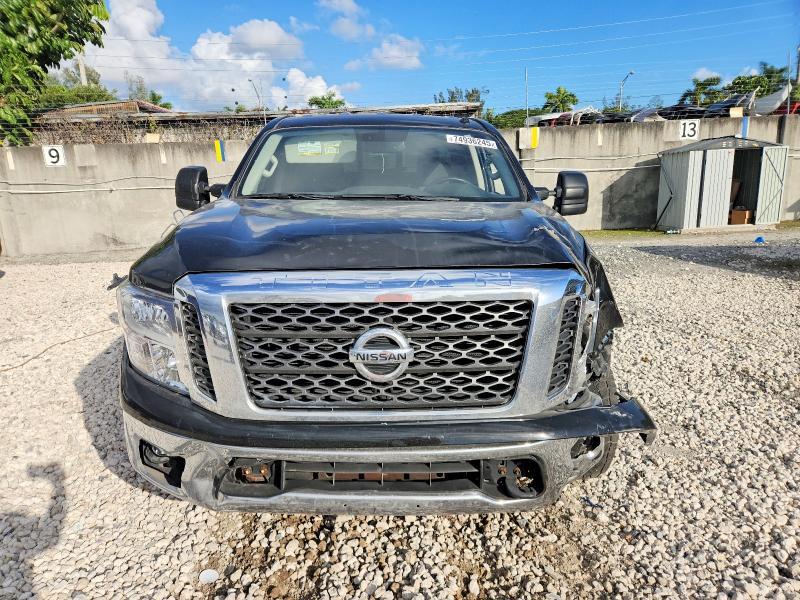 2018 Nissan Titan SV