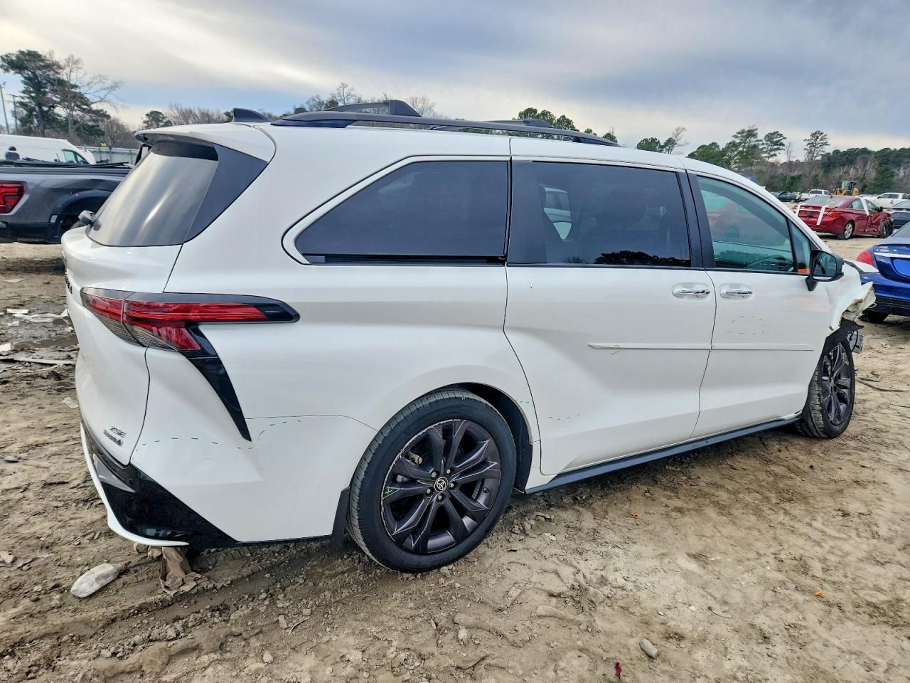 2023 Toyota Sienna xse