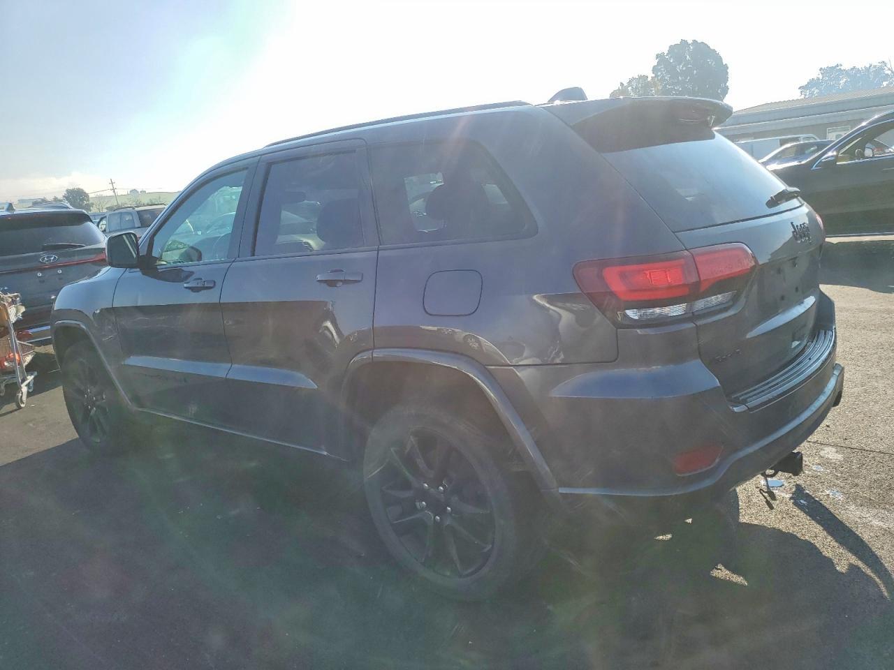 2018 Jeep Grand Cherokee Laredo