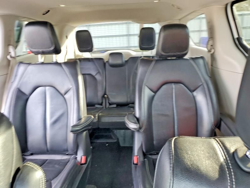 2022 Chrysler Pacifica Hybrid Touring l