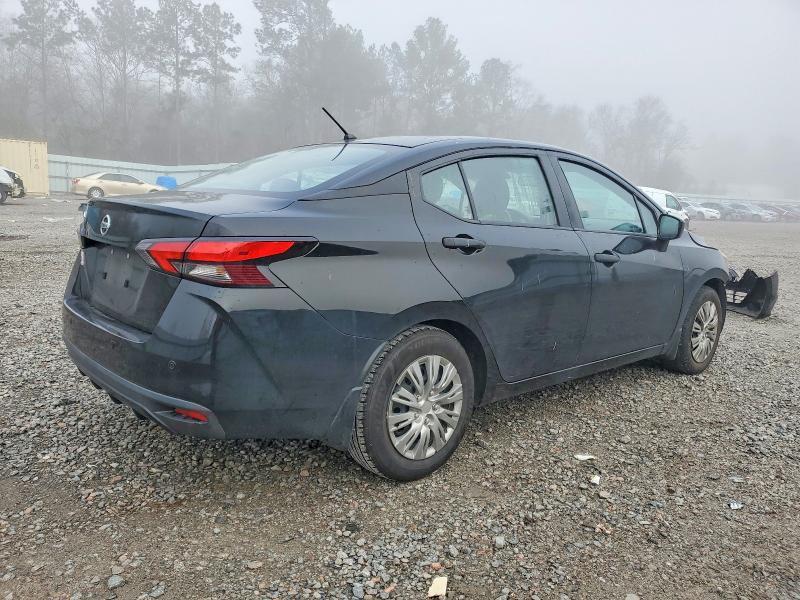 2021 Nissan Versa s