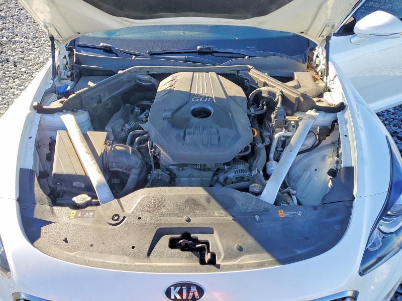 2018 KIA Stinger Base