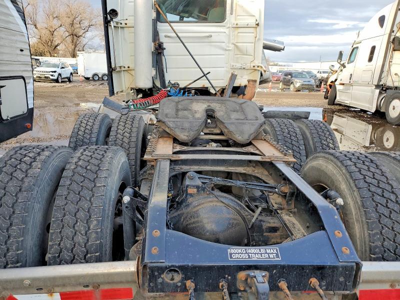 2011 Volvo VNM Semi Truck