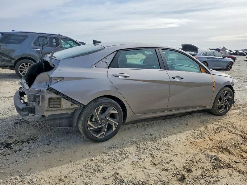 2025 Hyundai Elantra sel