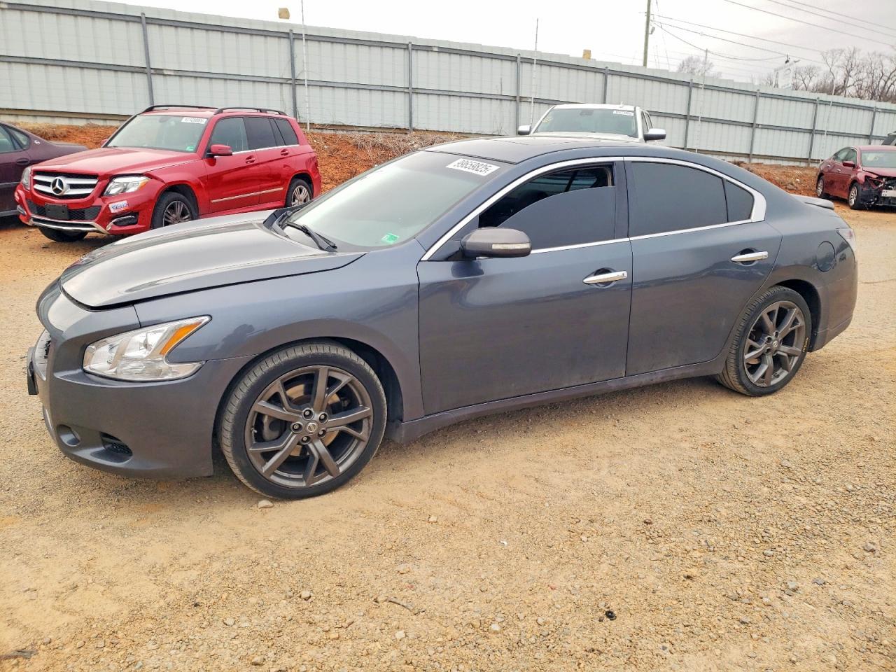 2013 Nissan Maxima s