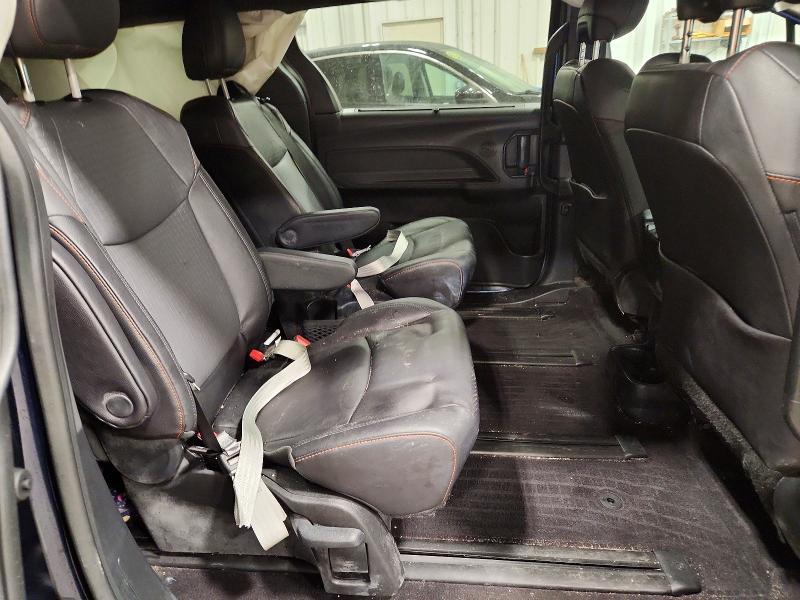 2024 Toyota Sienna xse