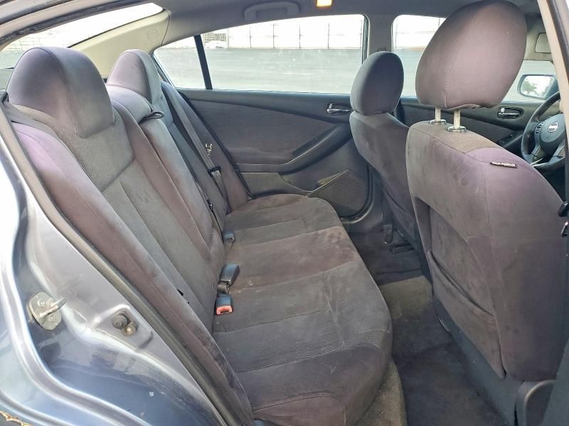 2011 Nissan Altima Base