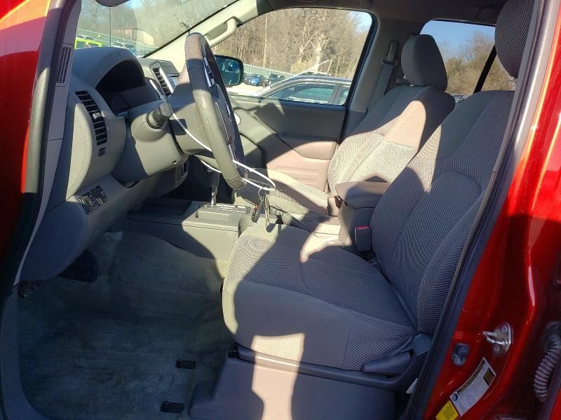 2016 Nissan Frontier s