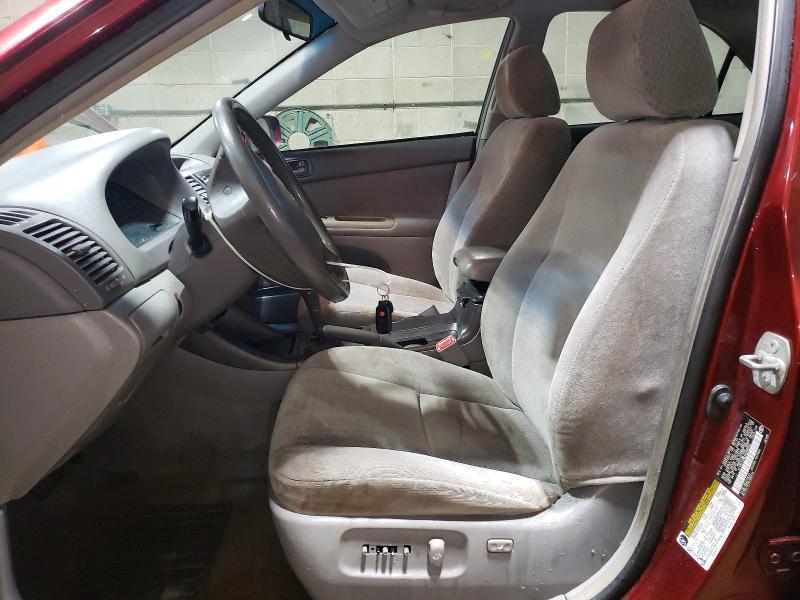 2004 Toyota Camry le