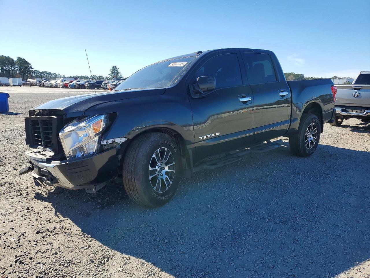 2021 Nissan Titan sv