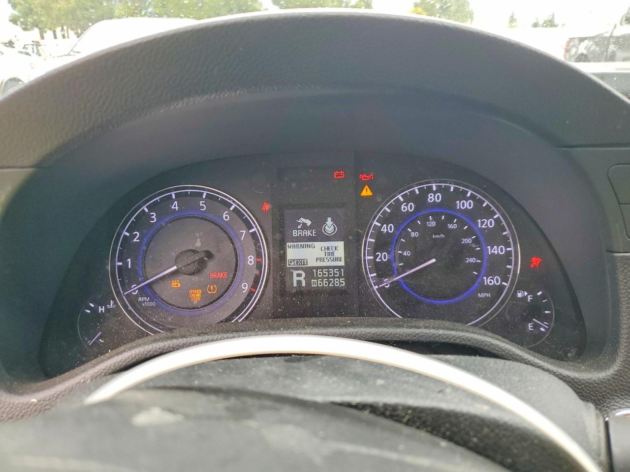 2011 Infiniti G25 Base
