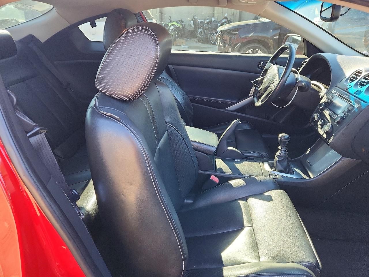 2010 Nissan Altima sr