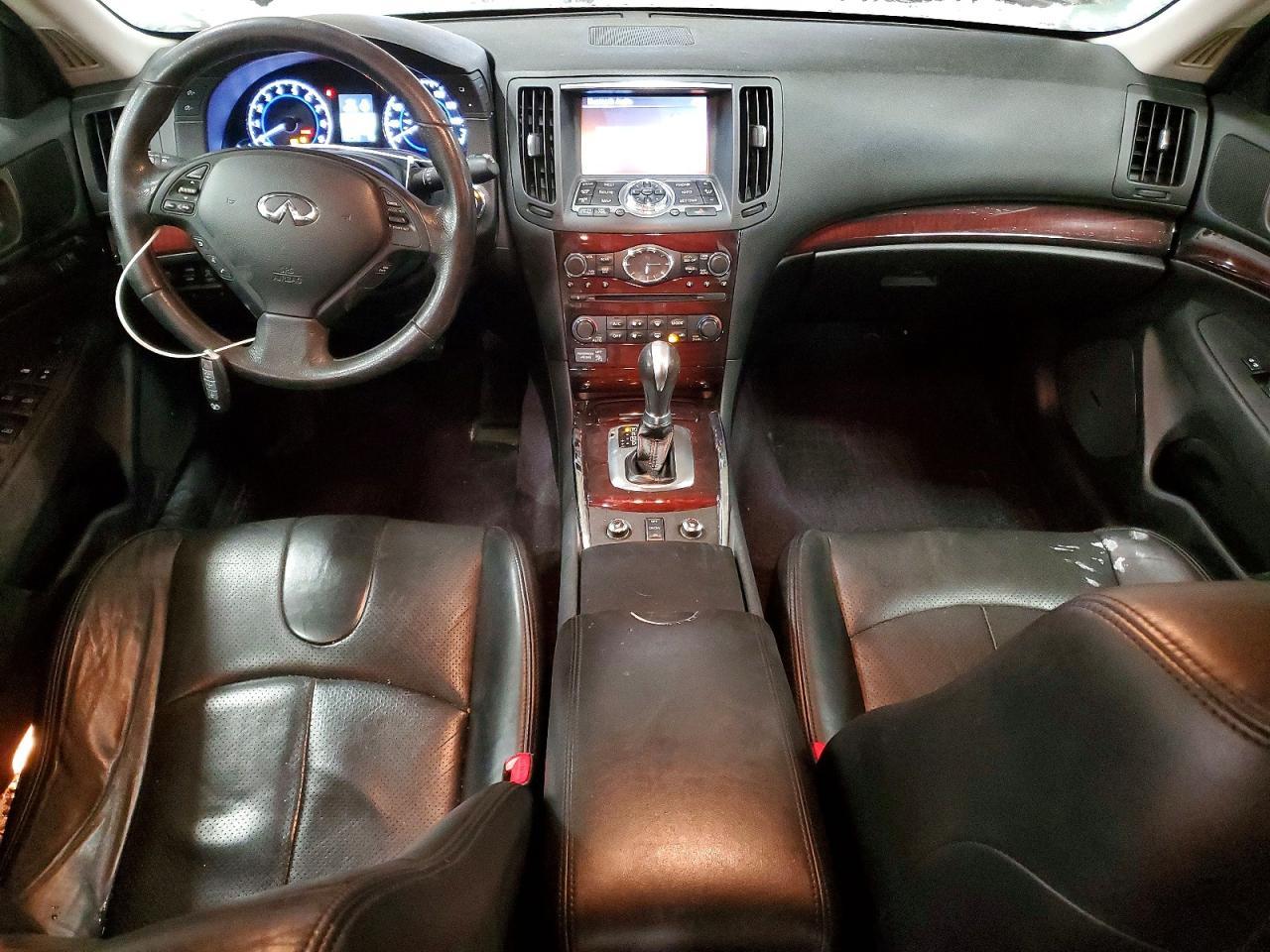 2011 Infiniti G37