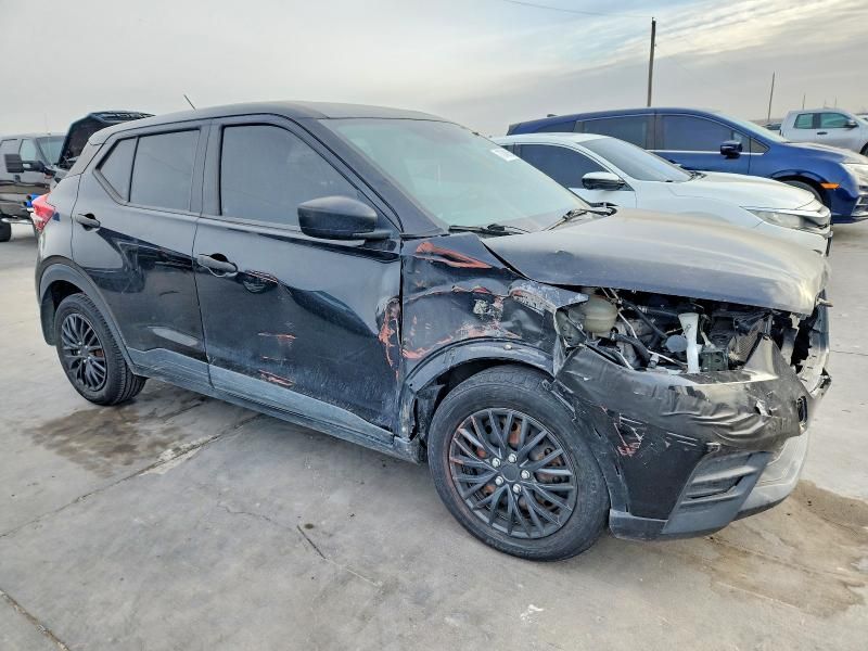 2020 Nissan Kicks s