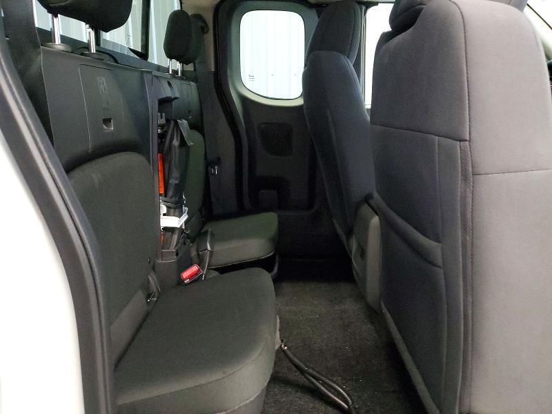 2025 Nissan Frontier s