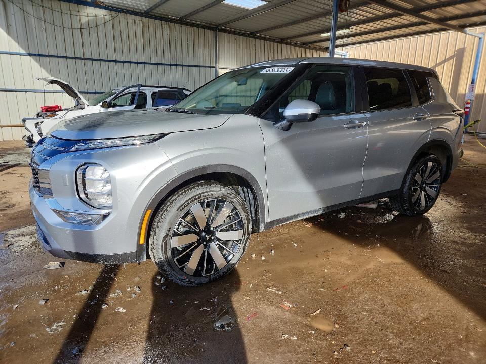 2025 Mitsubishi Outlander se