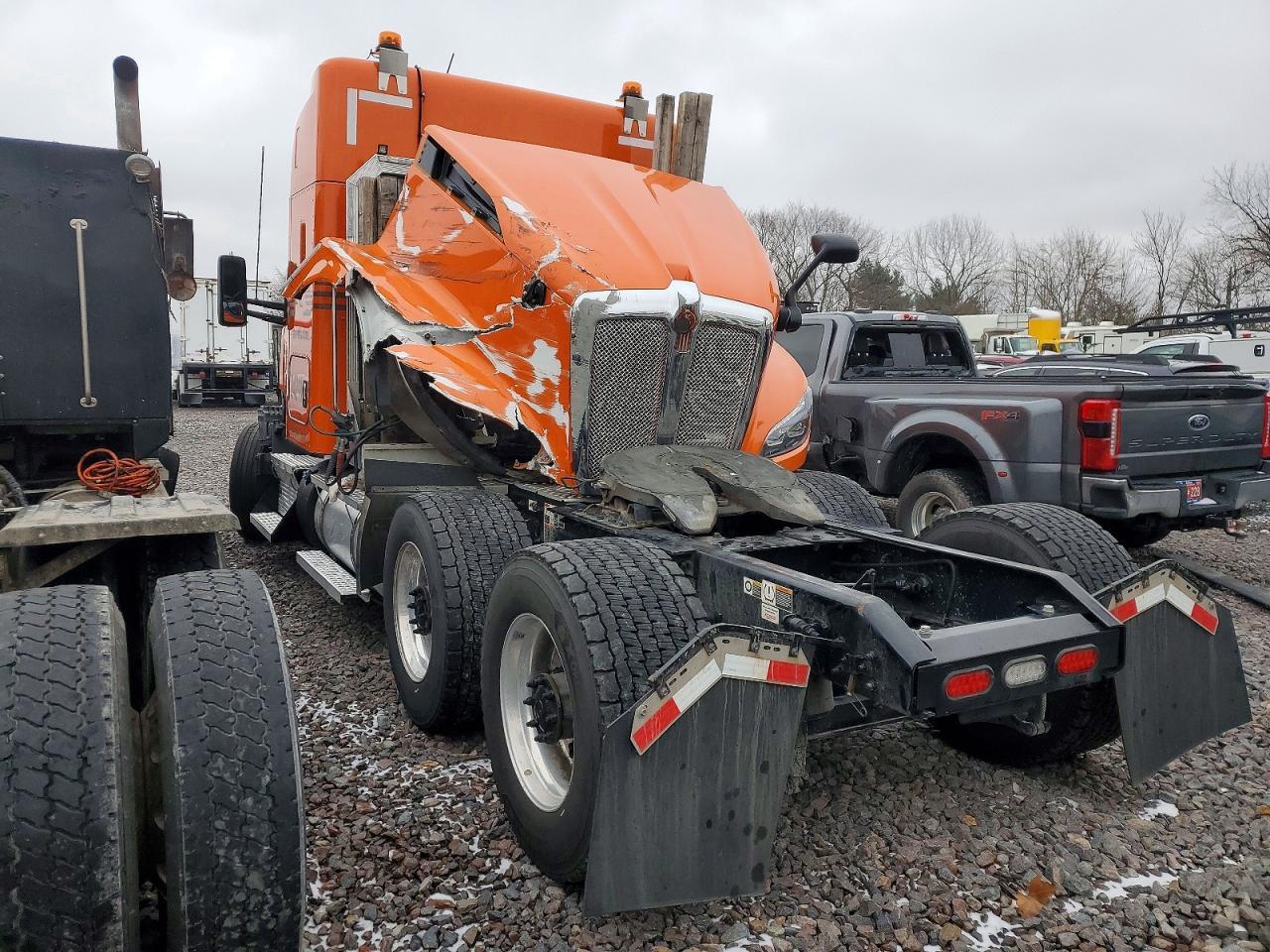 2024 Kenworth T680 Semi Truck
