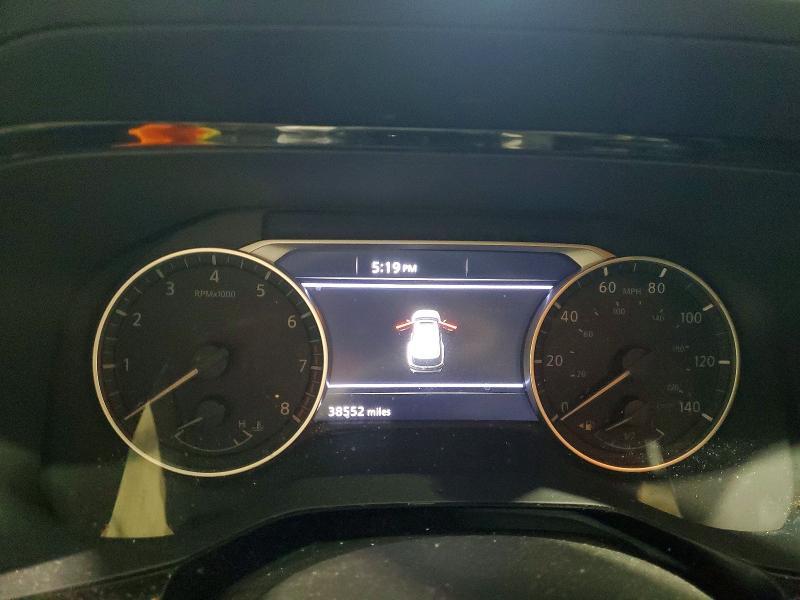 2022 Nissan Pathfinder sv