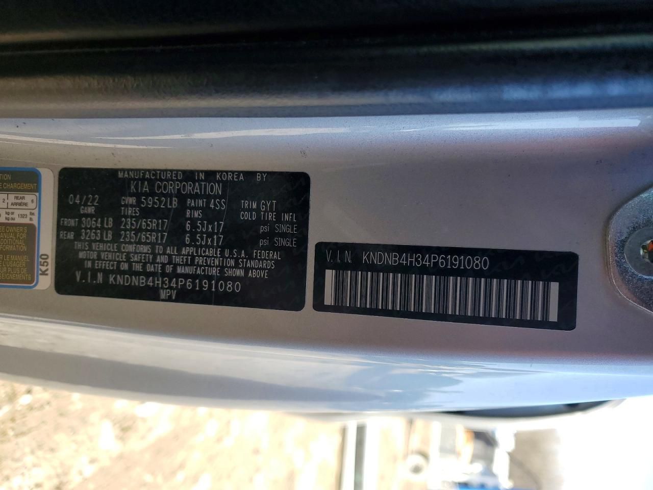 2023 KIA Carnival lx