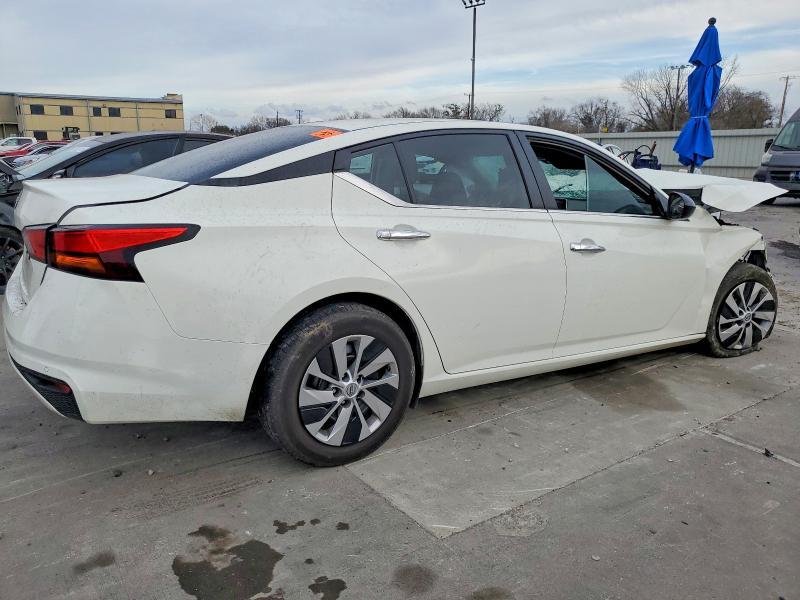 2025 Nissan Altima s