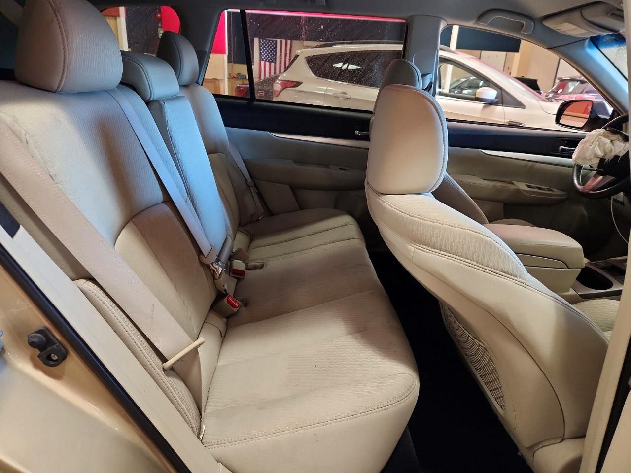 2010 Subaru Outback 2.5i Premium