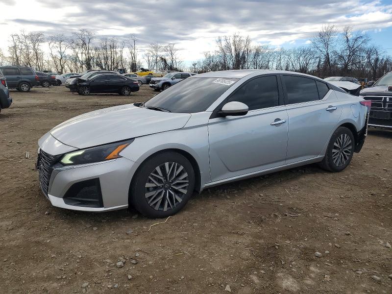 2024 Nissan Altima sv