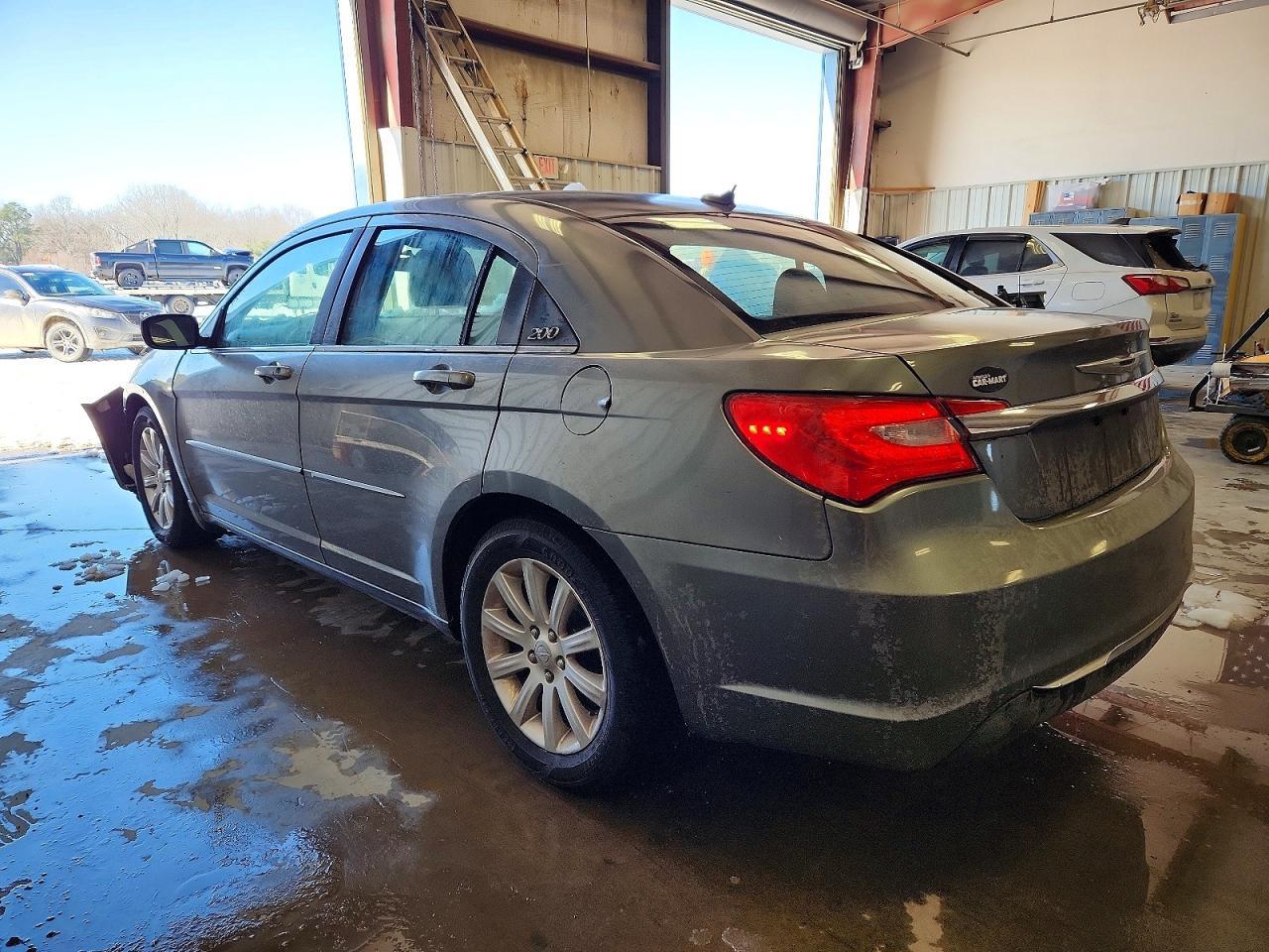 2013 Chrysler 200 Touring