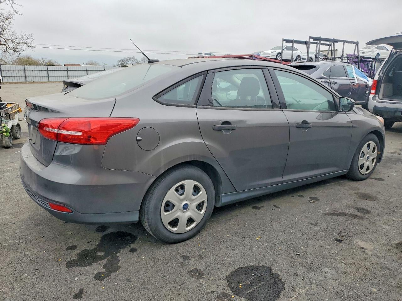 2016 Ford Focus s