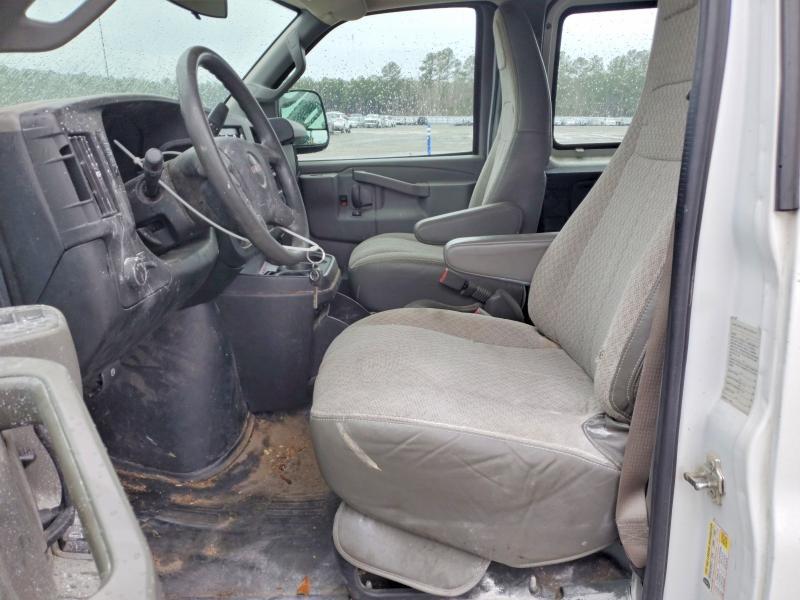 2017 GMC Savana 2500 Utility / Service Van