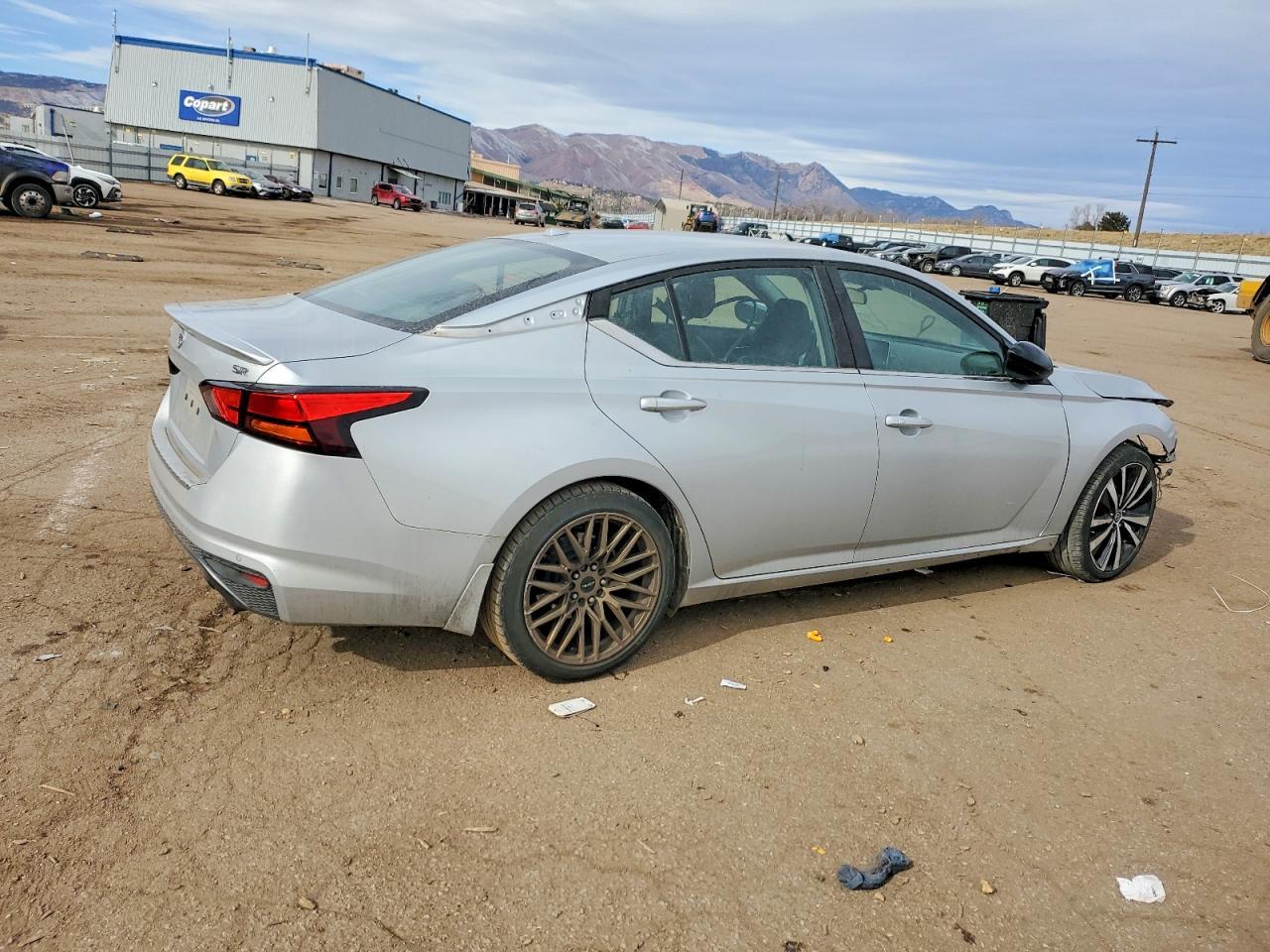 2022 Nissan Altima sr