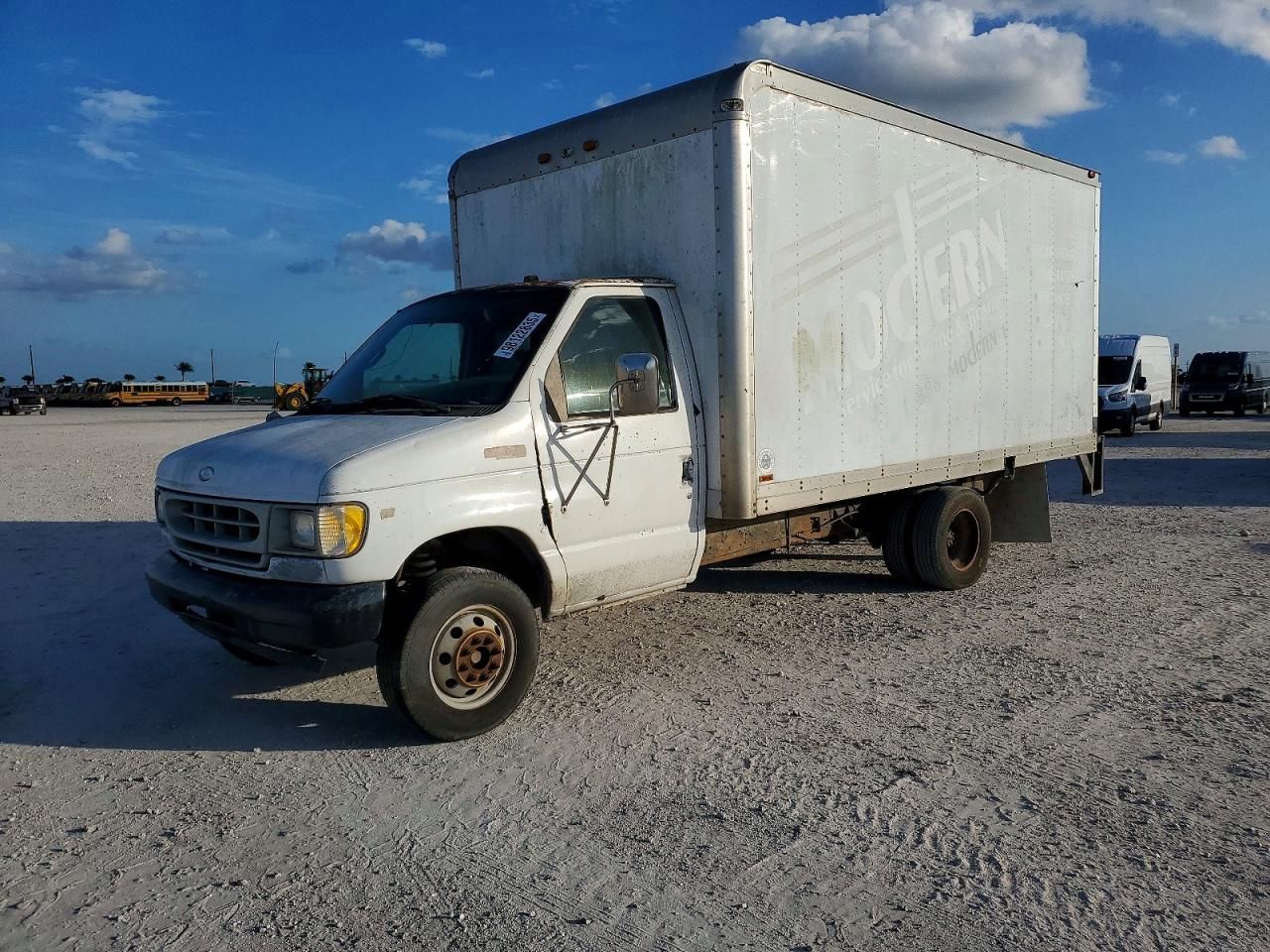 2001 Ford E350 BOX Truck